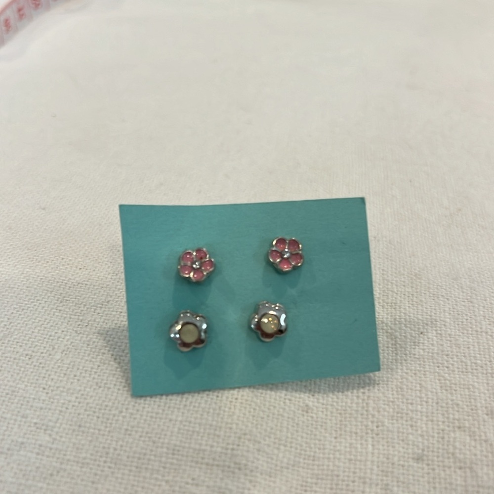 Flower Earring Set - Picture 2 of 4